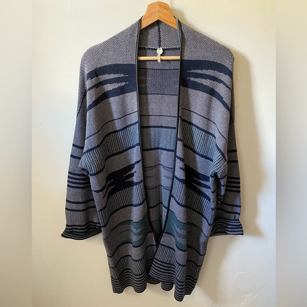 Margaret O'Leary Navy and Gray Cardigan